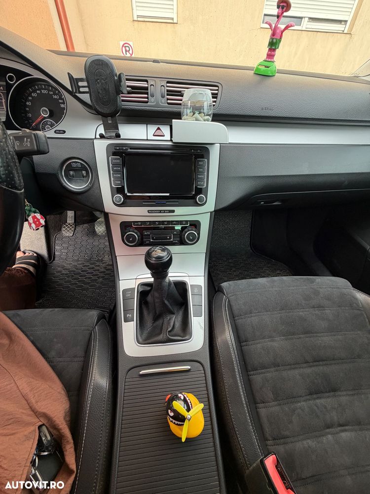 Volkswagen Passat 2.0TDI Highline DPF 4Motion - 13