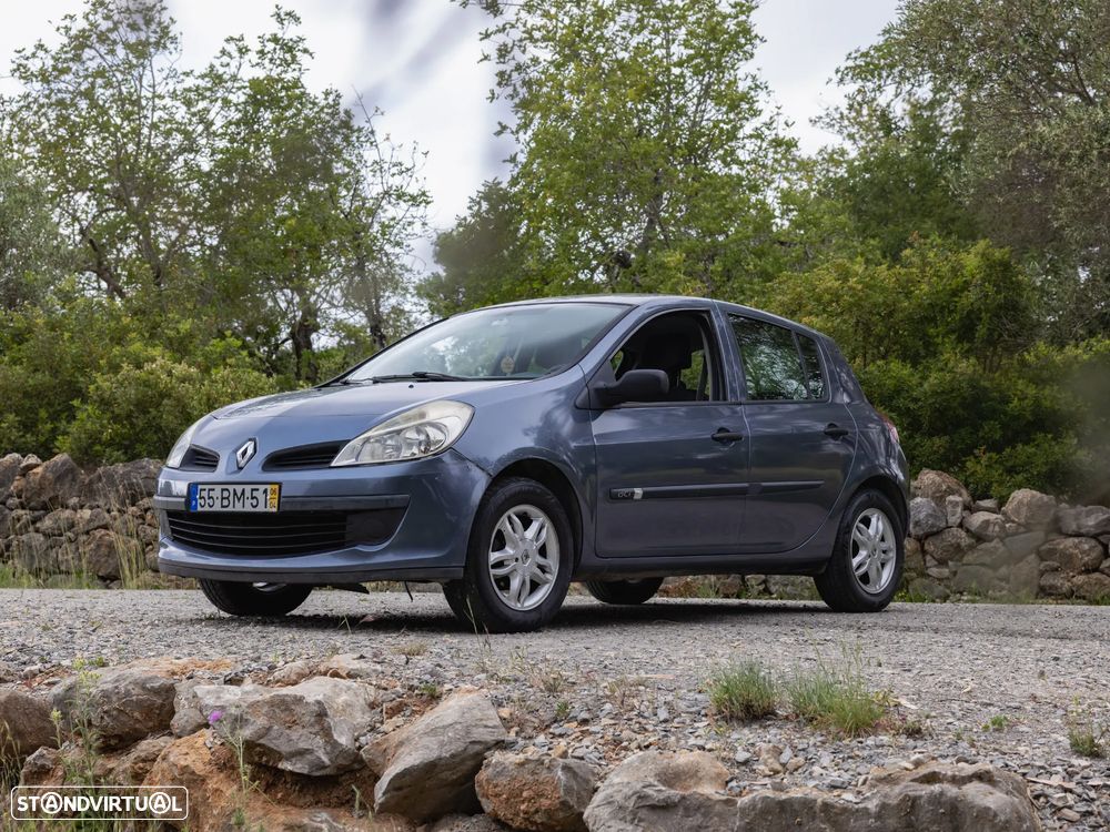 Renault Clio - 1