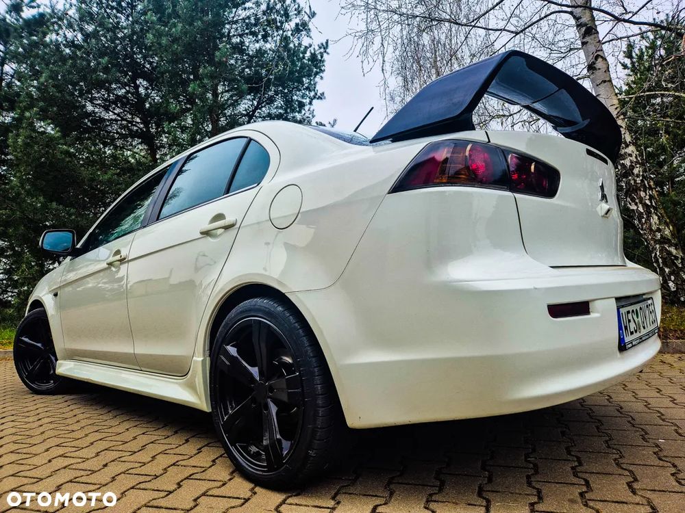 Mitsubishi Lancer 1.6 Intense - 2