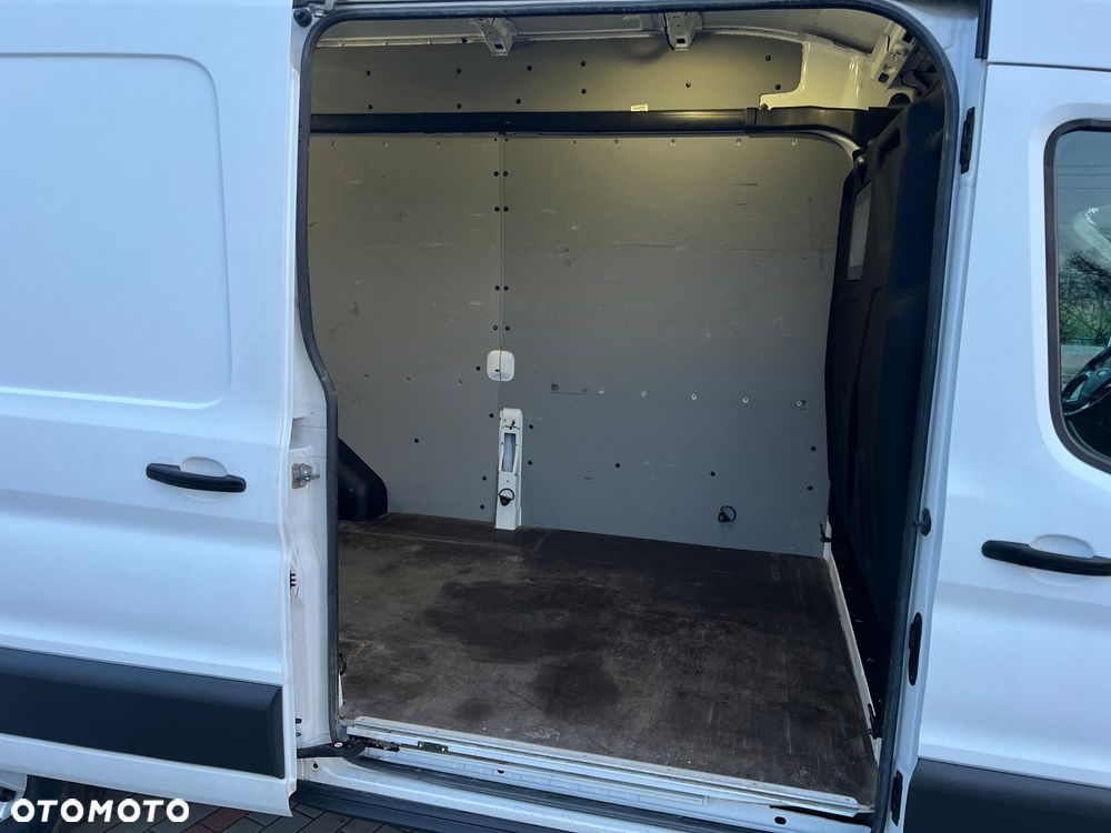 Ford Transit - 17