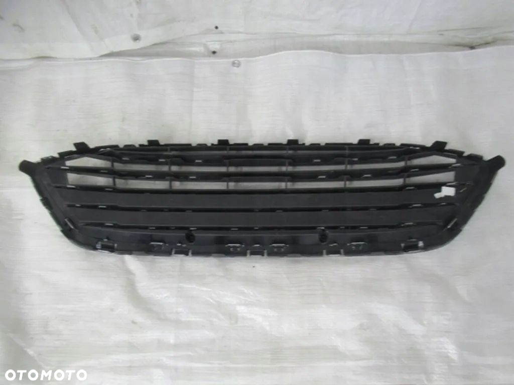 FORD FOCUS MK4 ATRAPA GRILL CHROM - 2