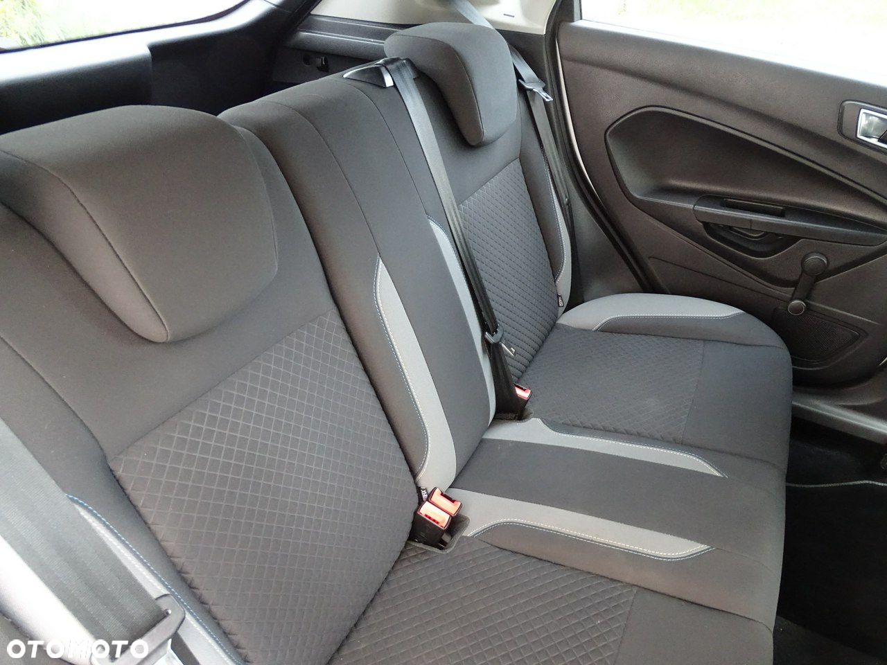 Ford Fiesta 1.0 EcoBoost Titanium ASS - 25