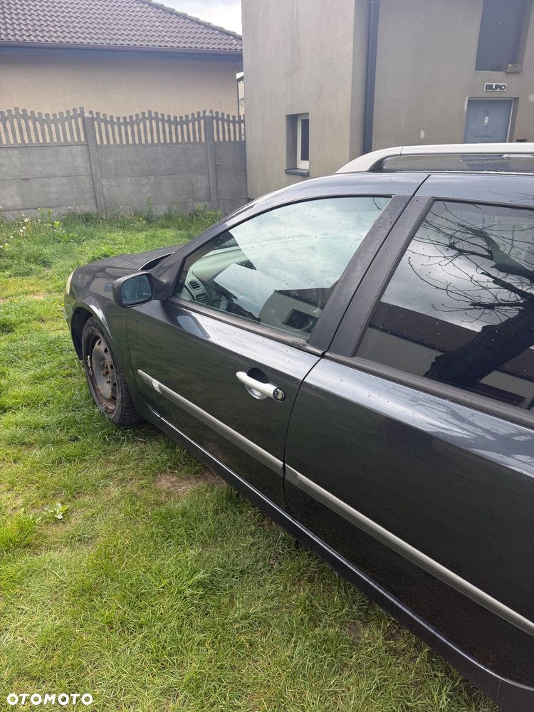 Renault Laguna 1.8 RXE - 8