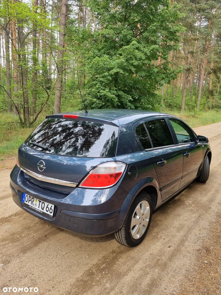 Opel Astra 1.4 NJoy - 26