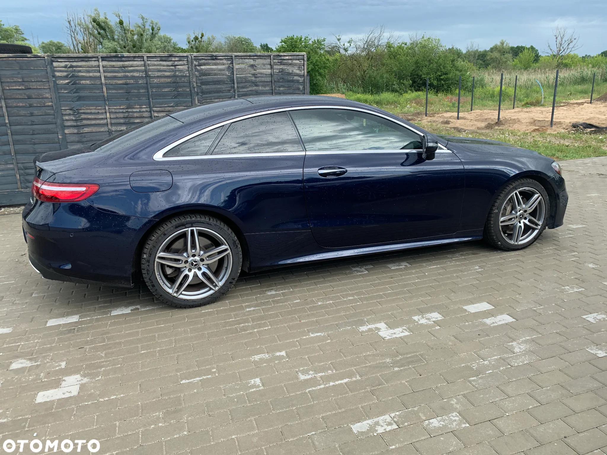 Mercedes-Benz Klasa E 400 4Matic Coupe 9G-TRONIC AMG Line - 6