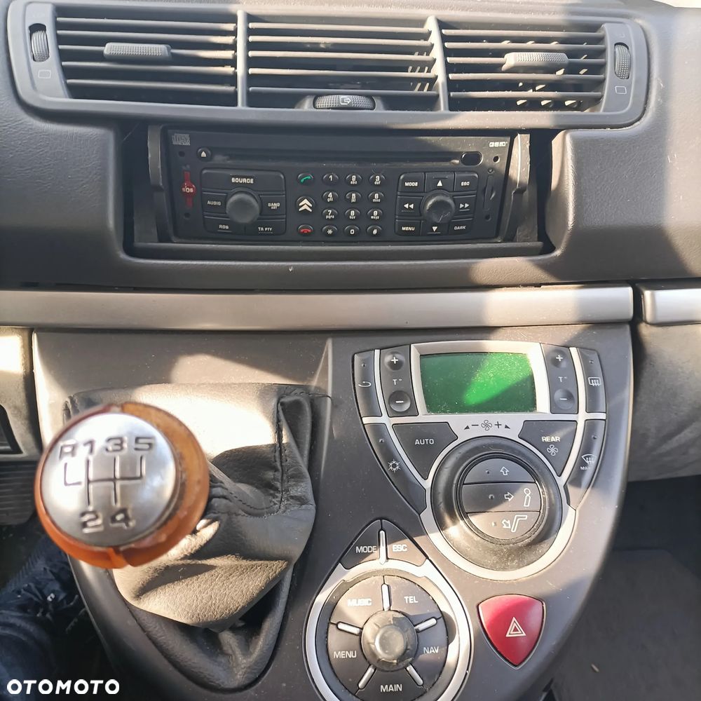 Citroën C8 2.2 Exclusive - 25