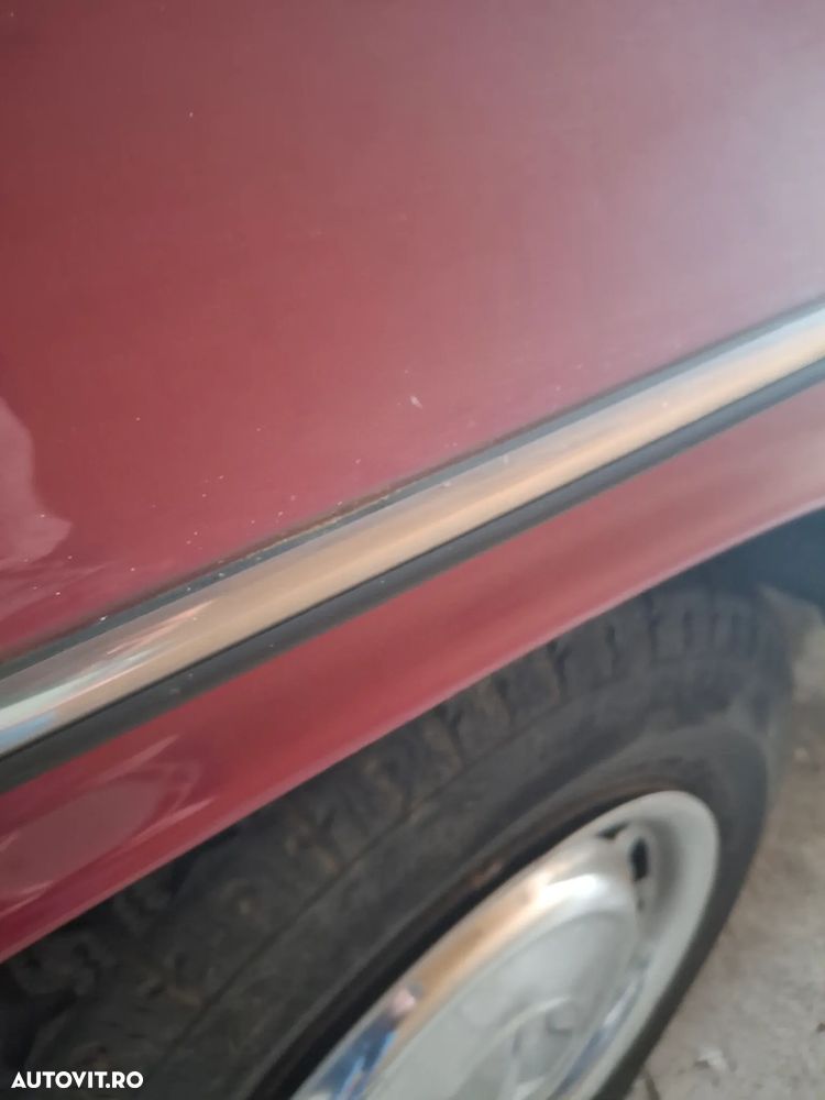 Mercedes-Benz W115 - 21