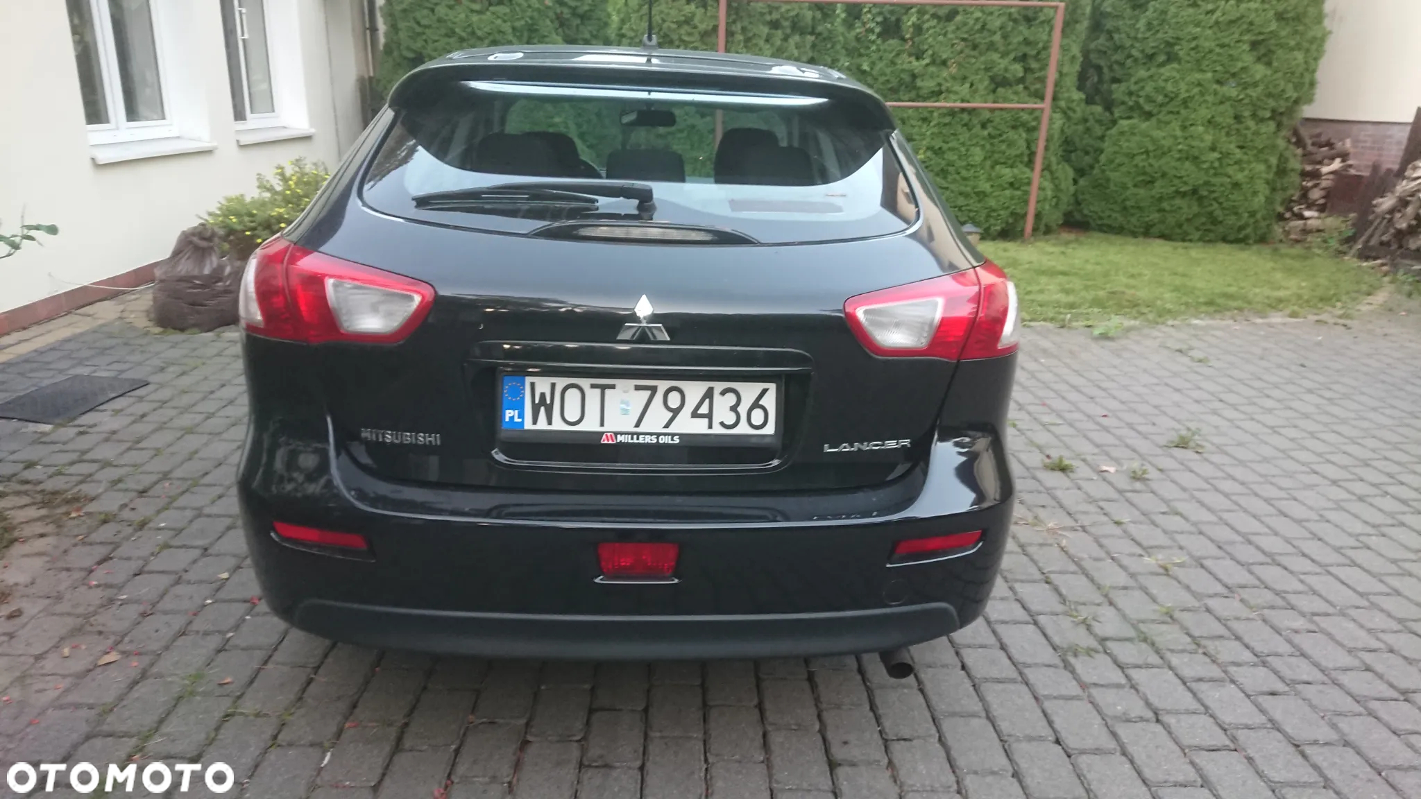 Mitsubishi Lancer 1.8 Inform - 2