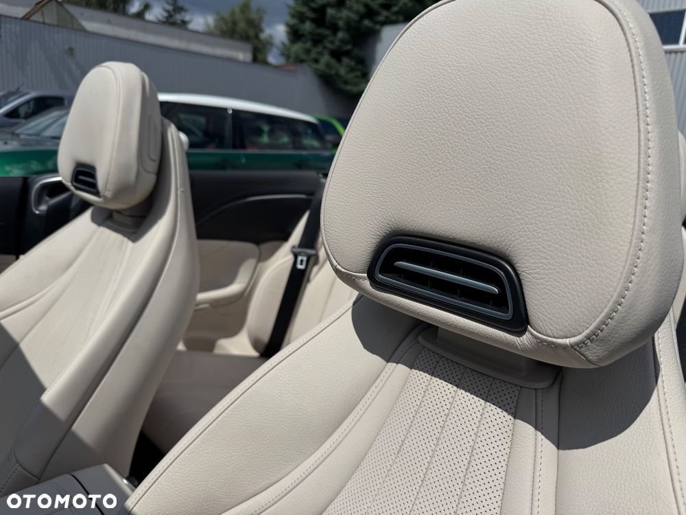 Mercedes-Benz CLE 200 4Matic 9G-TRONIC Edition AMG Line - 11