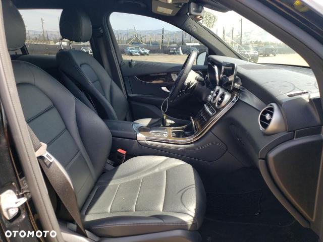 Mercedes-Benz GLC - 6