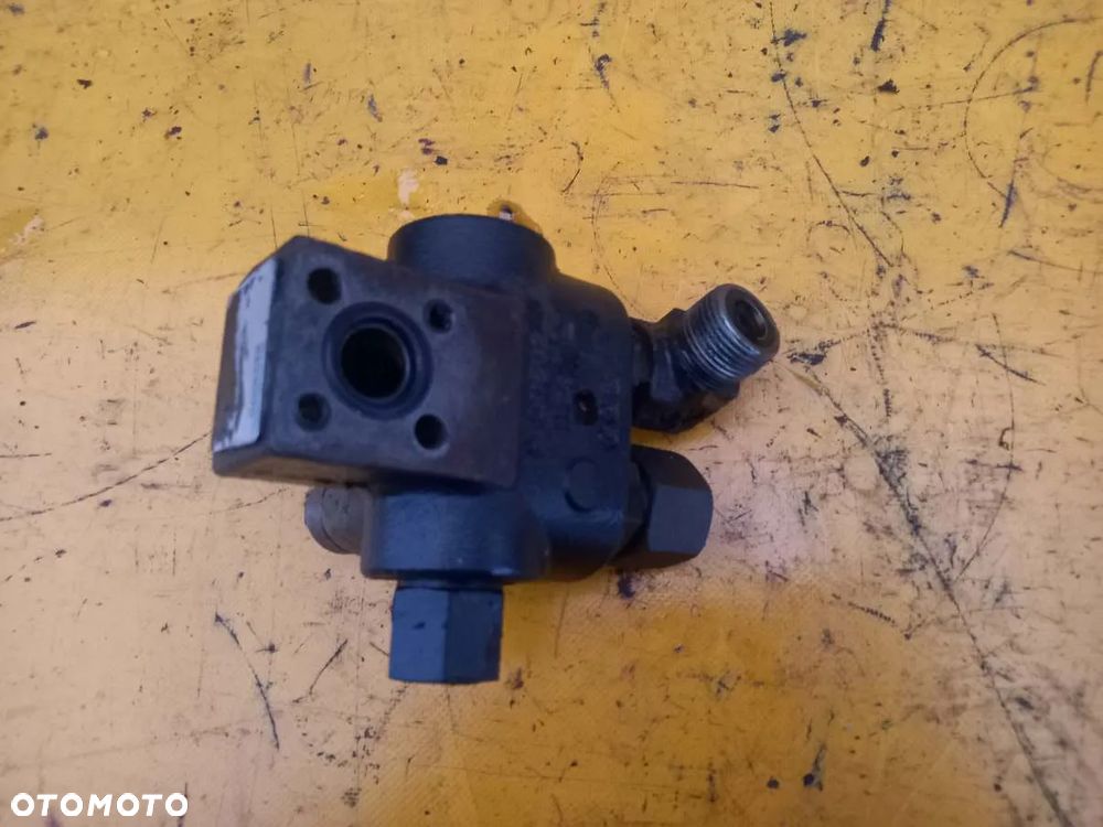 Zawór pompy hydraulicznej New Holland TM175 - 3