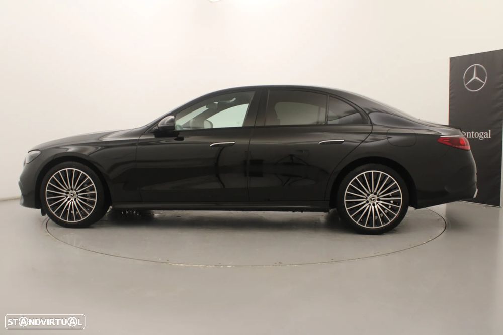 Mercedes-Benz E 300 Standard - 12