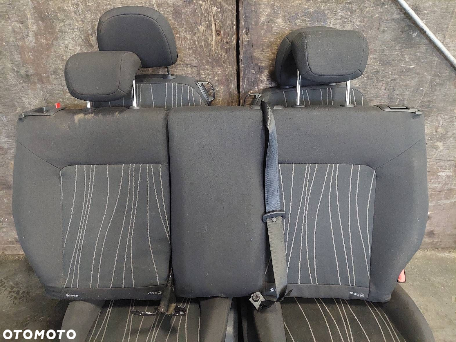 FOTEL FOTELE KOMPLET LEWY PRAWY KANAPA TYŁ OPEL CORSA D HB 3D - 3