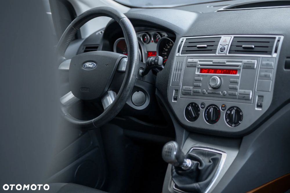 Ford Kuga 2.0 TDCi Titanium - 11