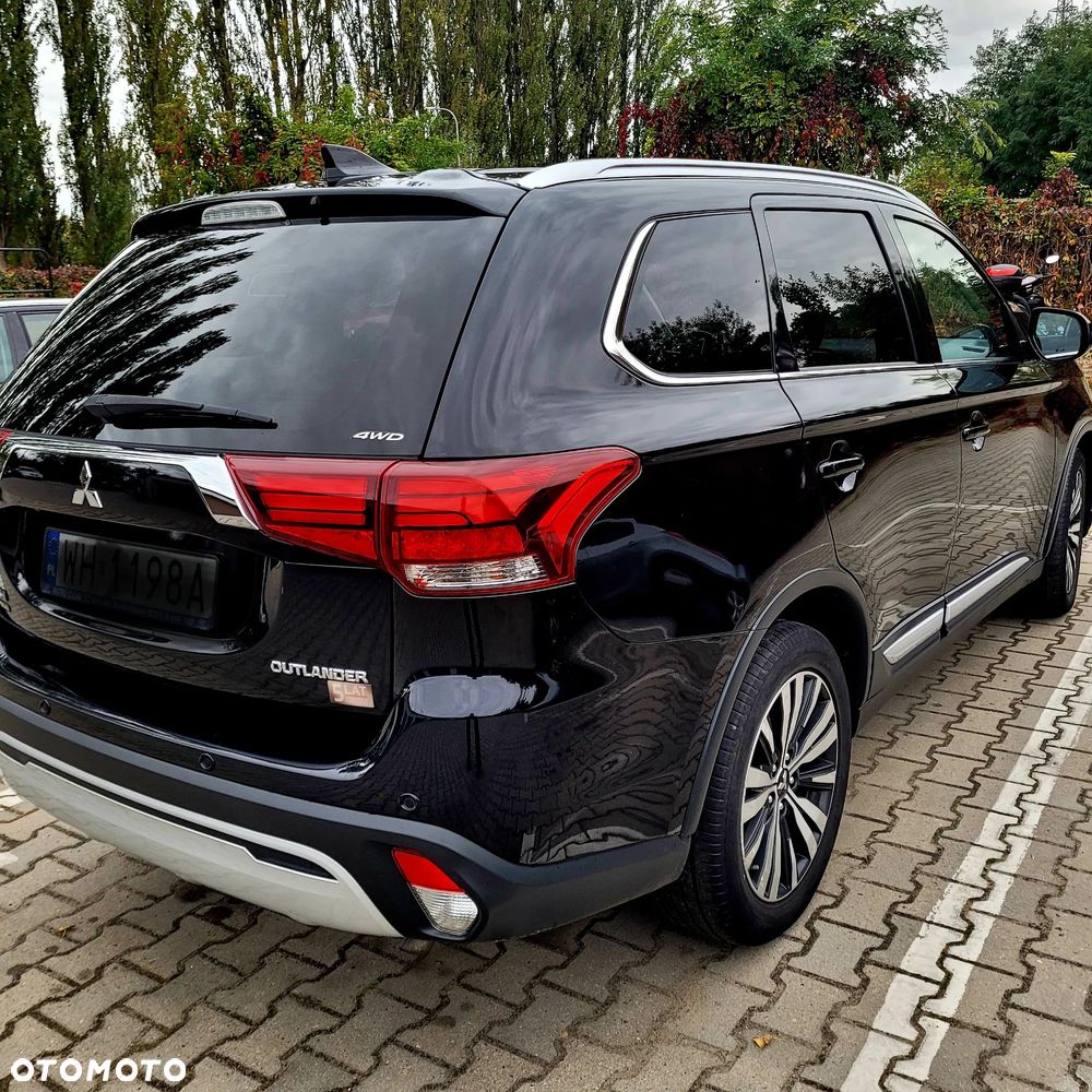 Mitsubishi Outlander - 6