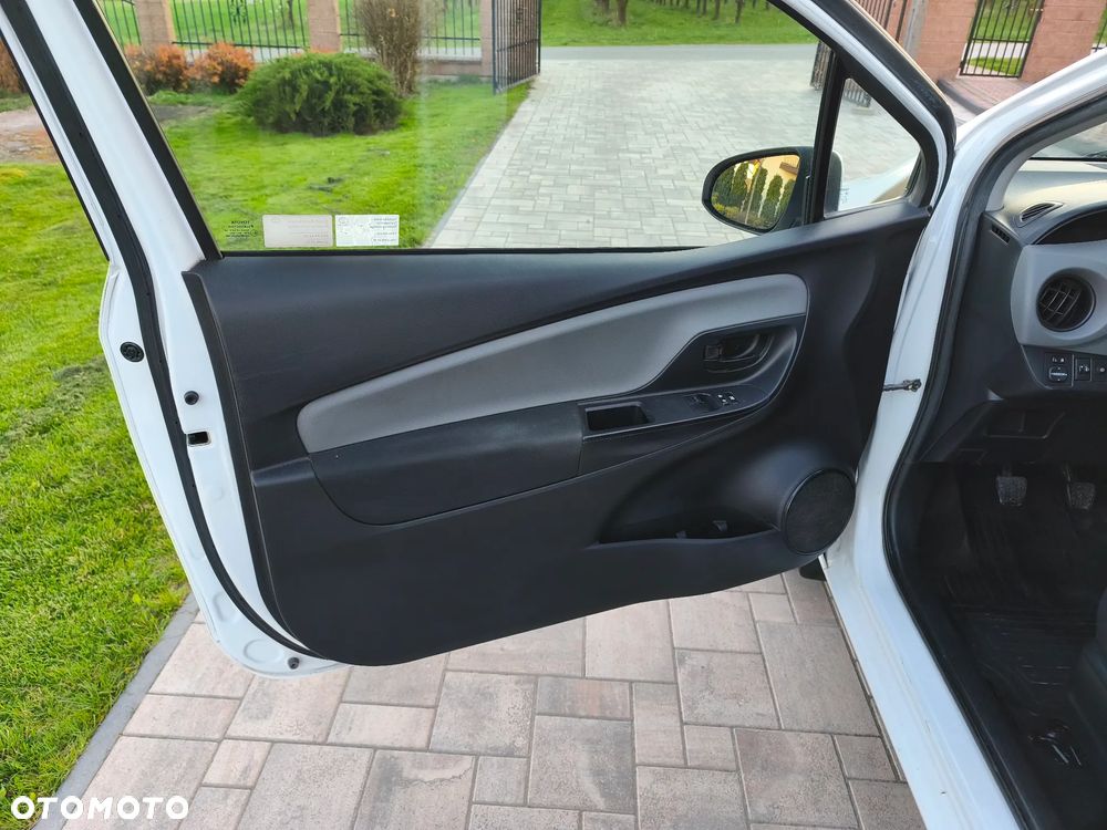 Toyota Yaris 1.0 Active EU6 - 20
