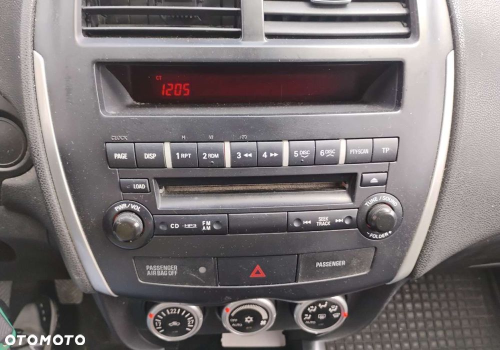 Mitsubishi ASX - 14