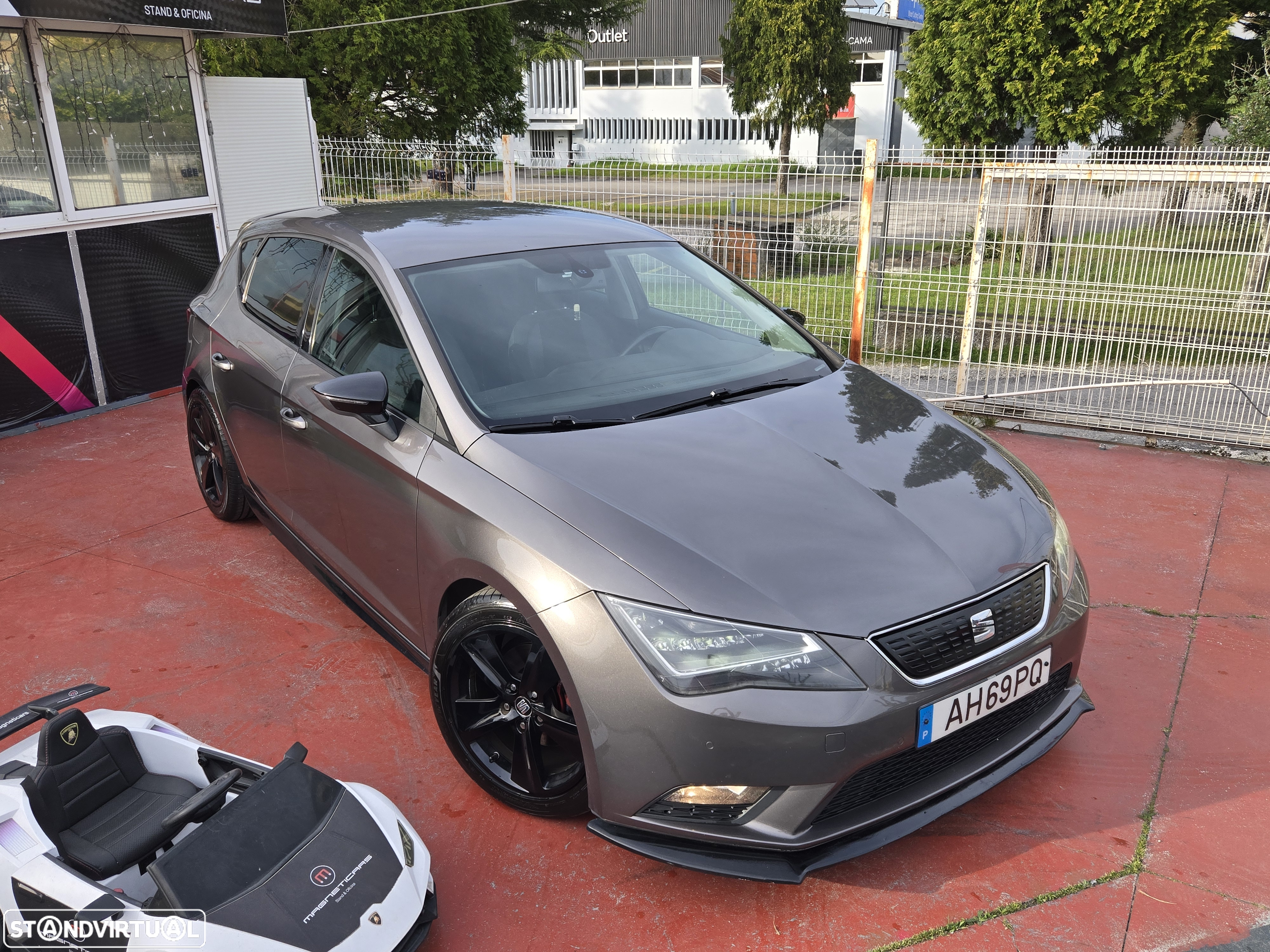 SEAT Leon 1.6 TDI S&S Style - 30