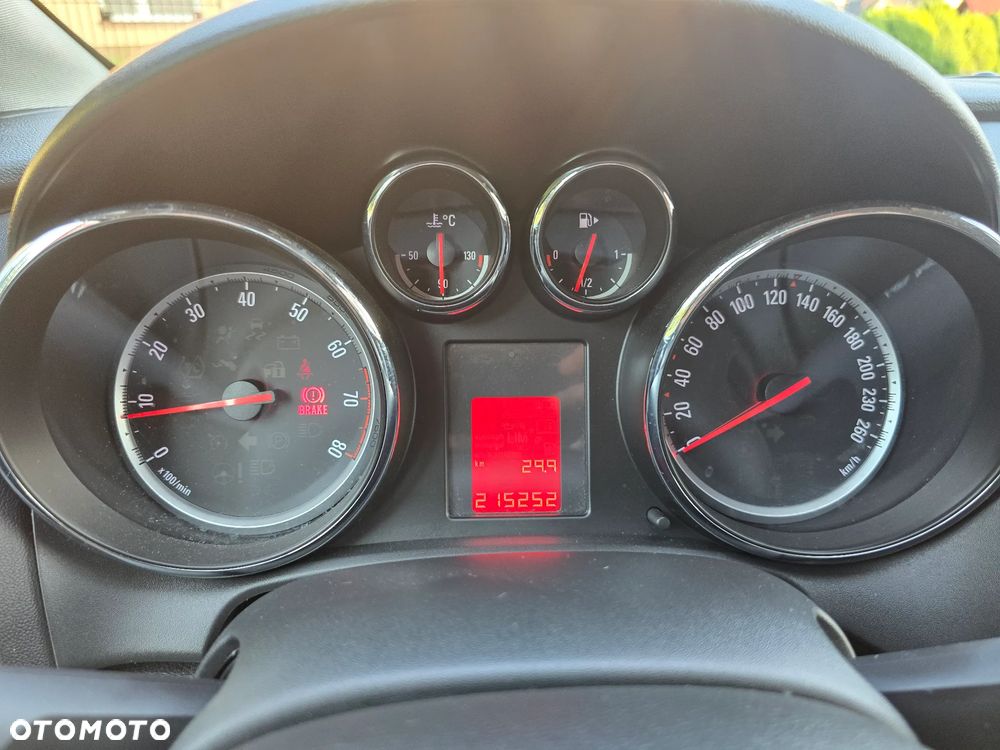 Opel Astra 1.4 Turbo Innovation - 24
