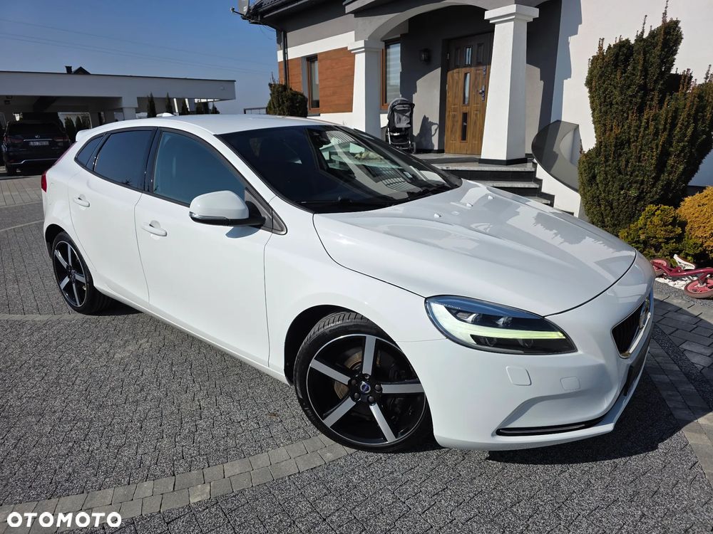 Volvo V40 D4 Geartronic Momentum - 5