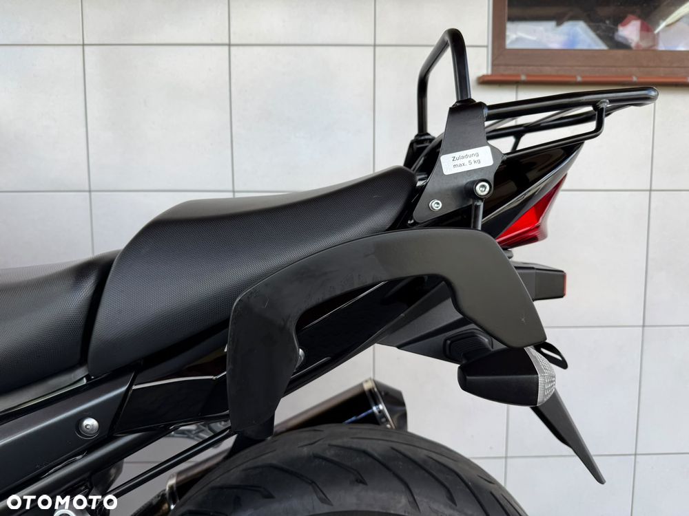Suzuki GSX - 24