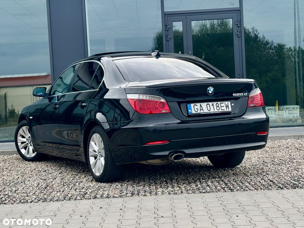 BMW Seria 5 520d Edition Sport - 6