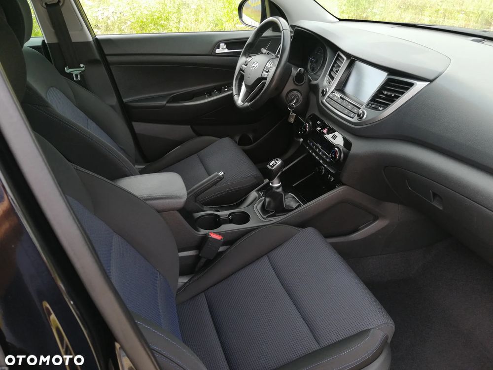 Hyundai Tucson blue 1.7 CRDi 2WD Advantage - 26