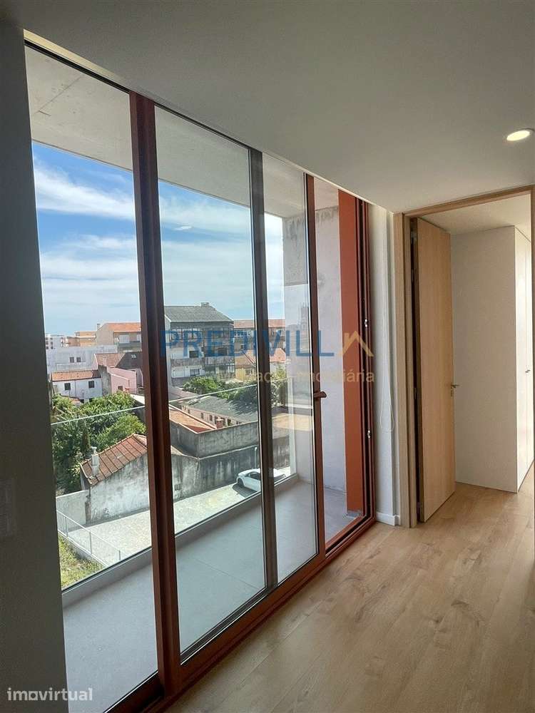 Apartamento T2 Venda em Póvoa de Varzim, Beiriz e Argivai,Póvoa de Var - Grande imagem: 2/15