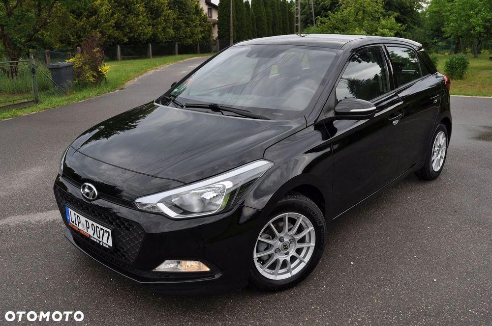 Hyundai i20 1.4 Automatik Style - 1