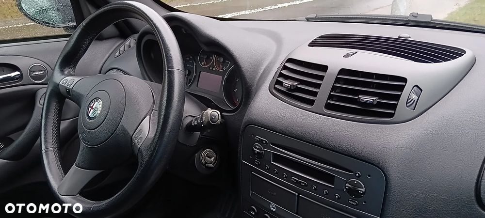 Alfa Romeo 147 1.6 Twin Spark Black Line - 14