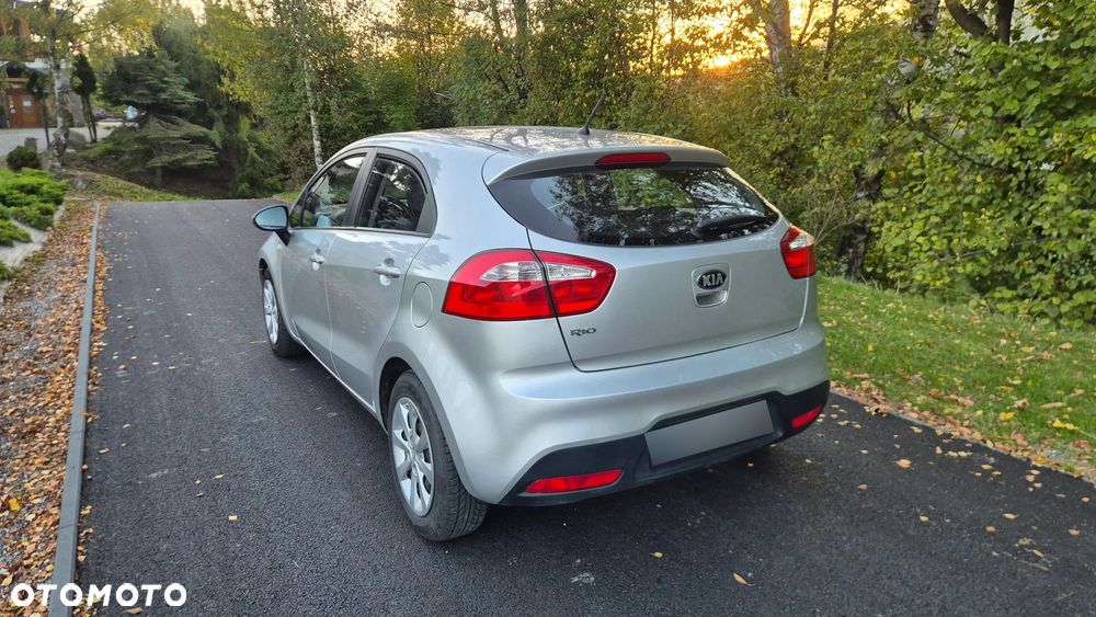 Kia Rio 2014 photo 3