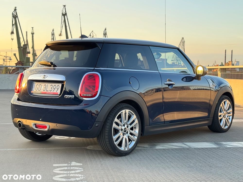 MINI Cooper Seven - 12
