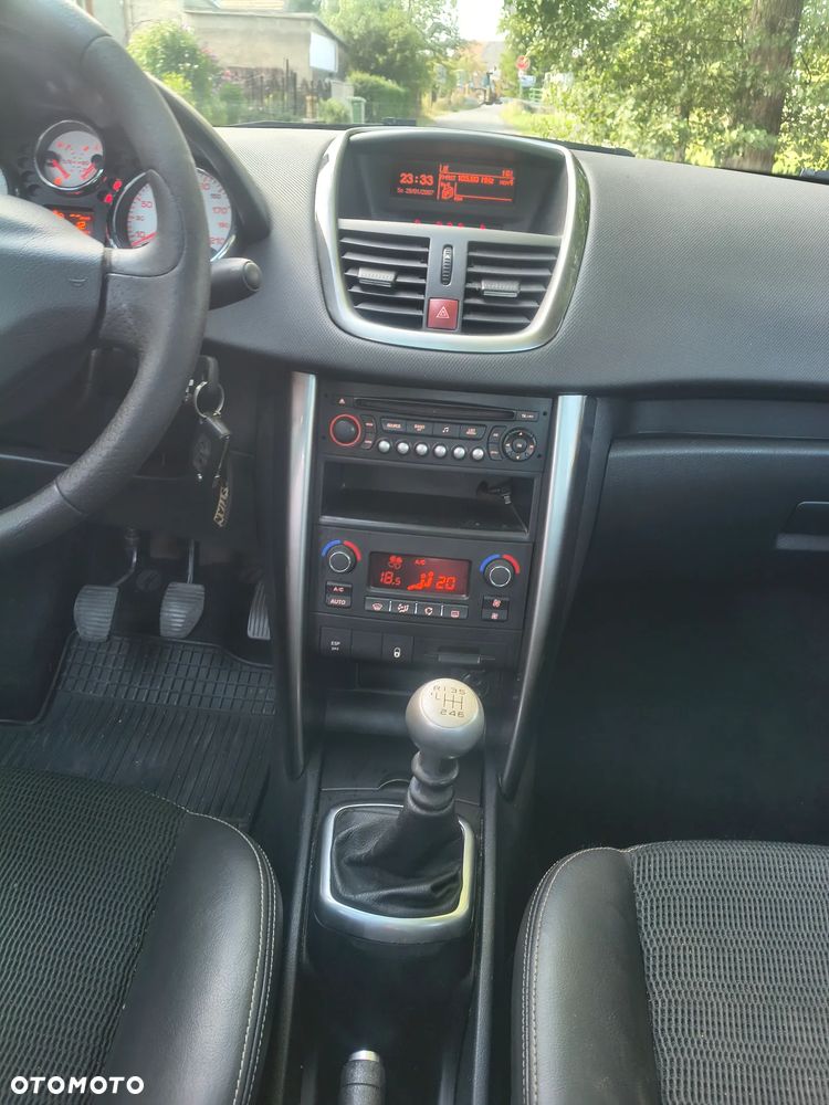 Peugeot 207 1.6 HDi Trendy - 12