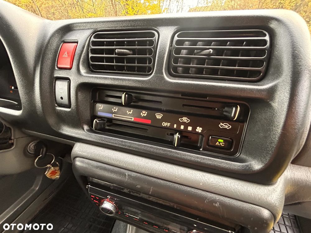 Suzuki Jimny - 24