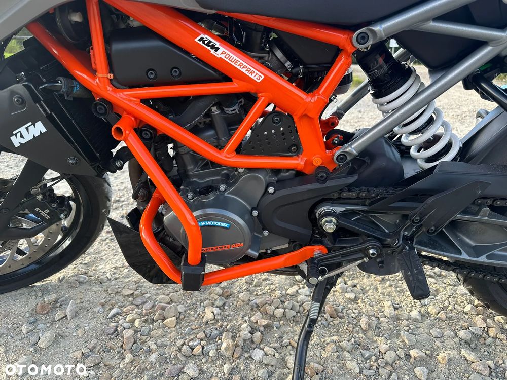 KTM Duke 125 - 8