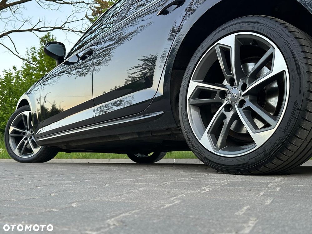Audi A4 Avant 40 TDI quattro S tronic S line - 4