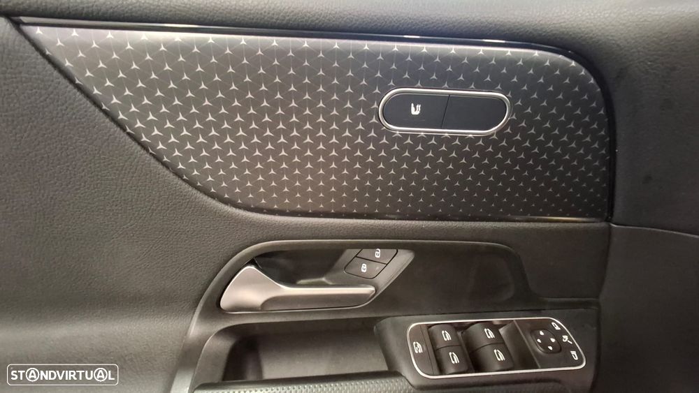 Mercedes-Benz B 180 d - 12