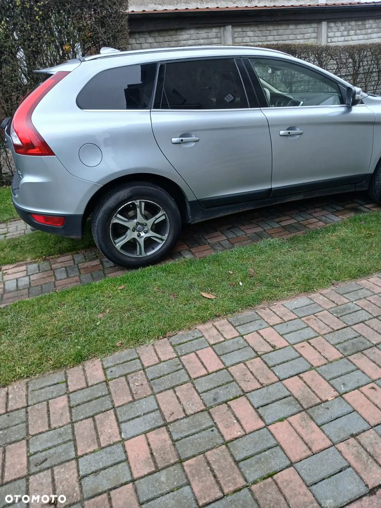 Volvo XC 60 D5 AWD Base - 6