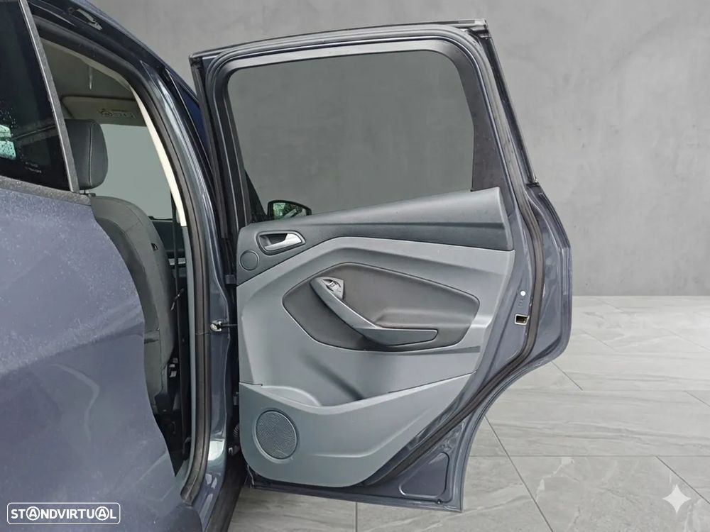 Ford C-Max 1.6 TDCi S&S Titanium - 36