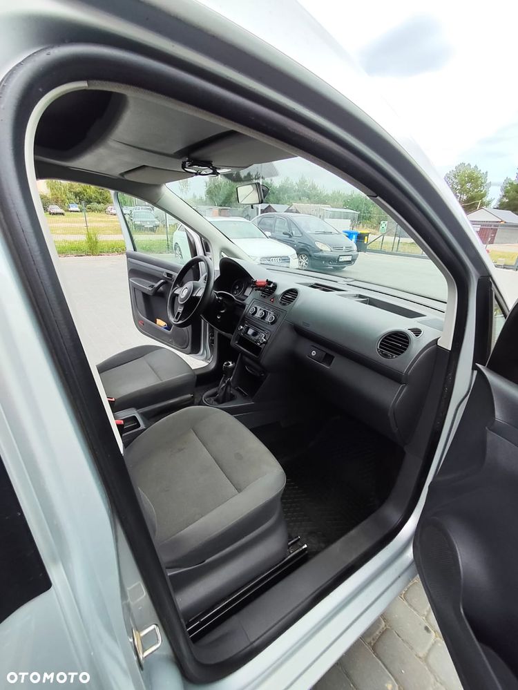 Volkswagen Caddy - 10