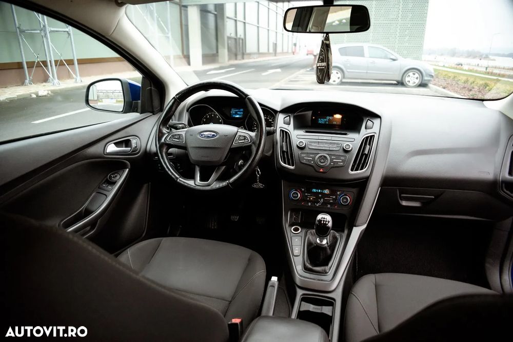 Ford Focus 1.0 EcoBoost Trend - 23