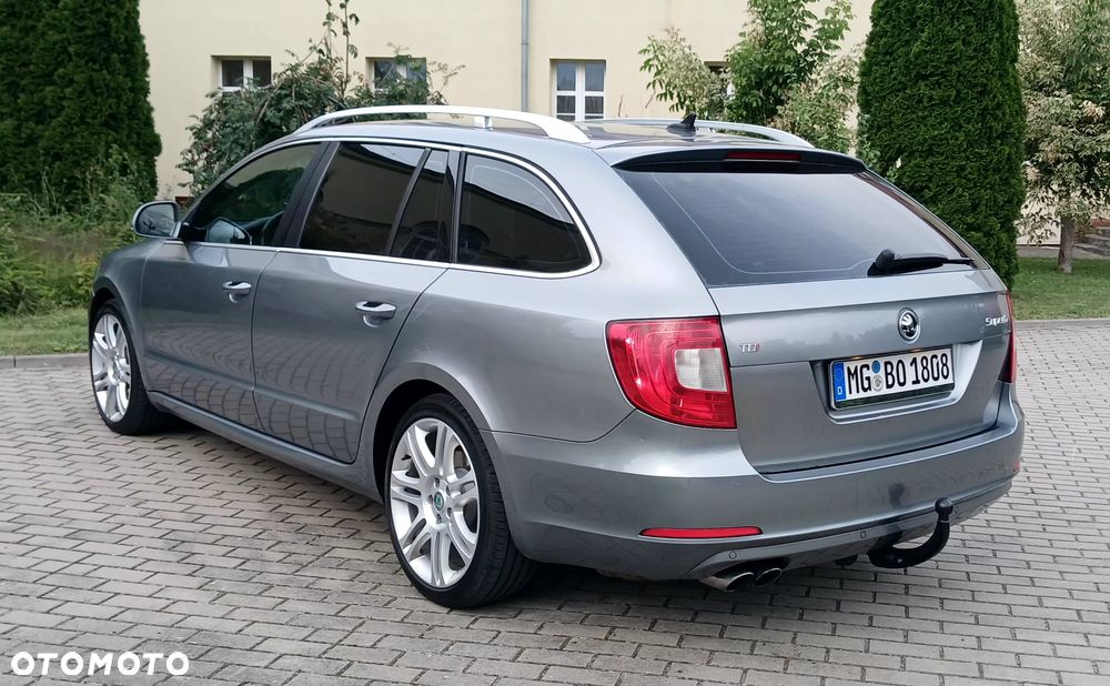 Skoda Superb 2.0 TDI DSG Ambition - 9