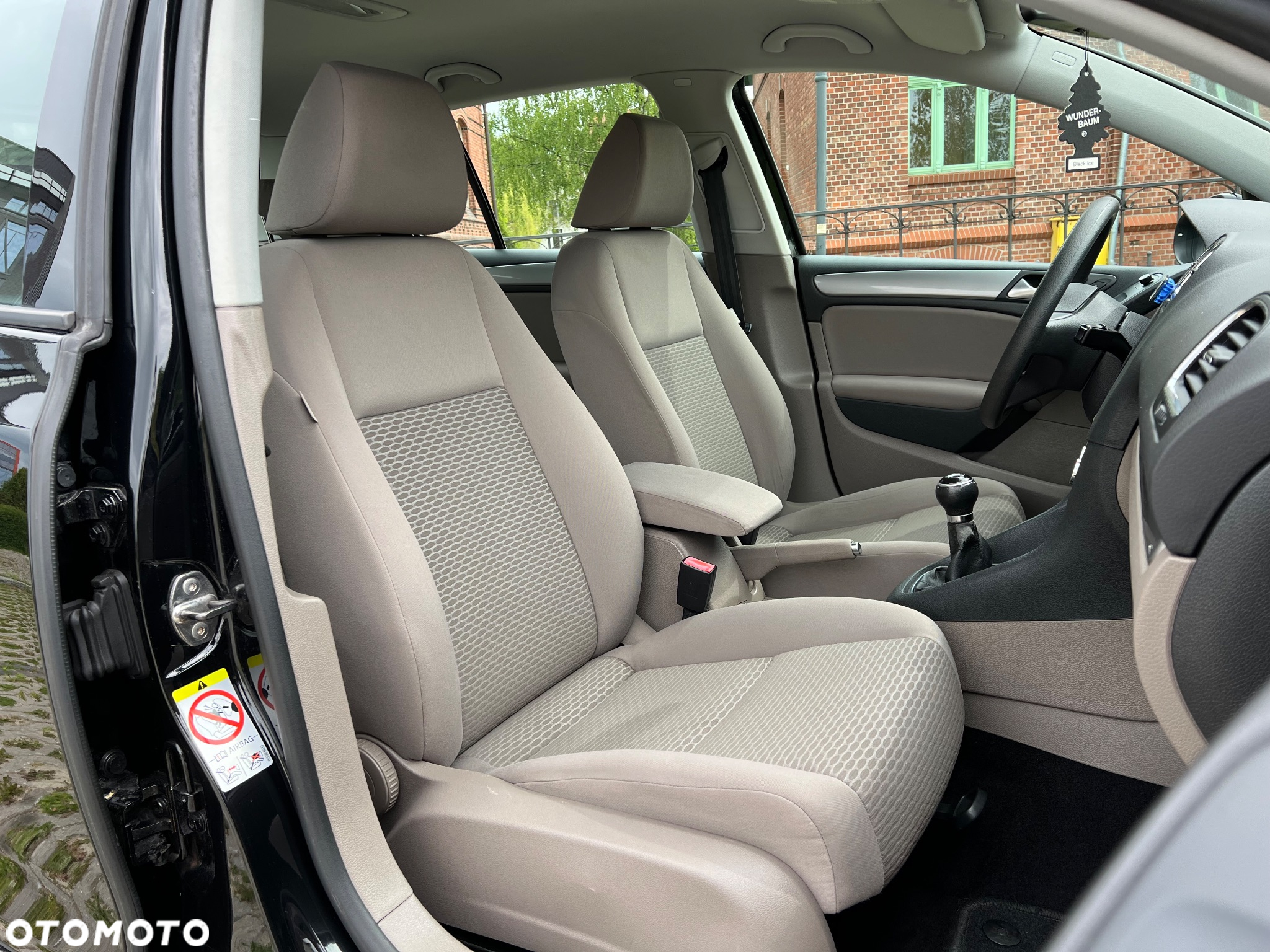 Volkswagen Golf 1.6 Comfortline - 14