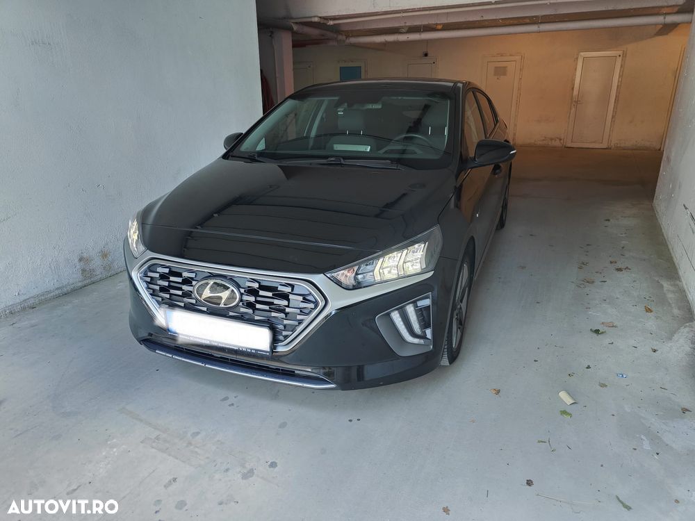Hyundai IONIQ - 1