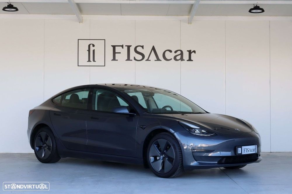 Tesla Model 3 - 1