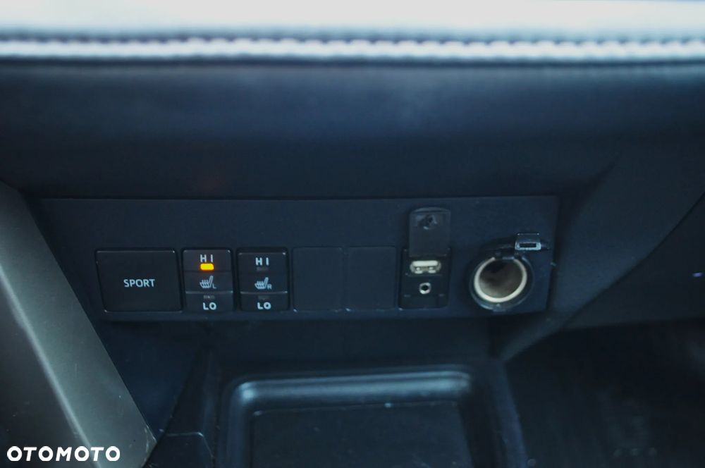 Toyota RAV4 2.2 D-4D 4x4 Executive - 23