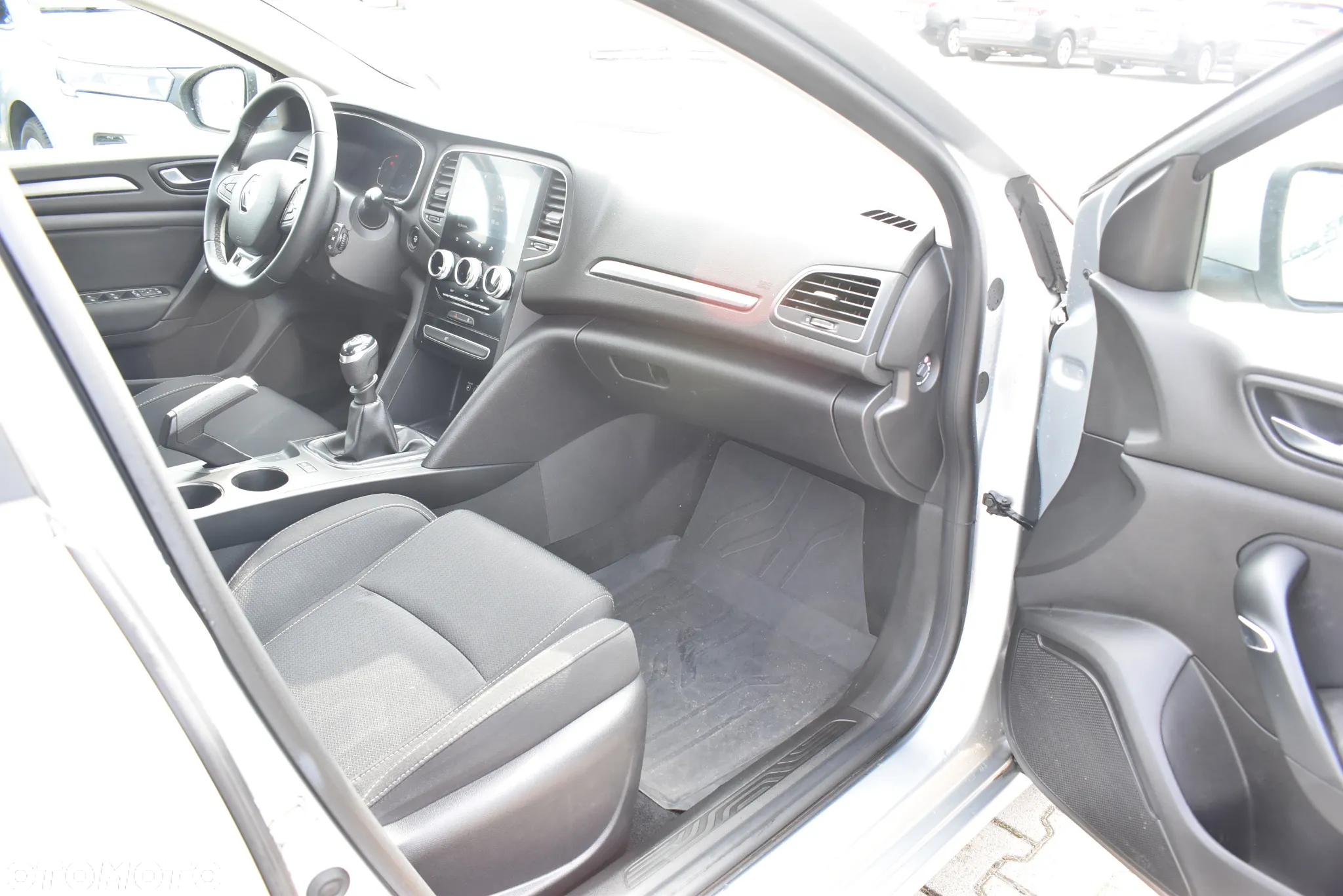 Renault Megane 1.3 TCe FAP Zen - 16