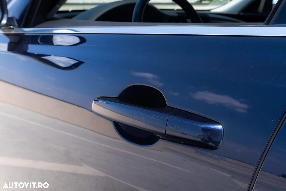 Jaguar XF E-Performance Portfolio - 9
