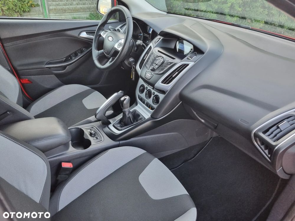 Ford Focus 1.0 EcoBoost Start-Stopp-System Champions Edition - 18