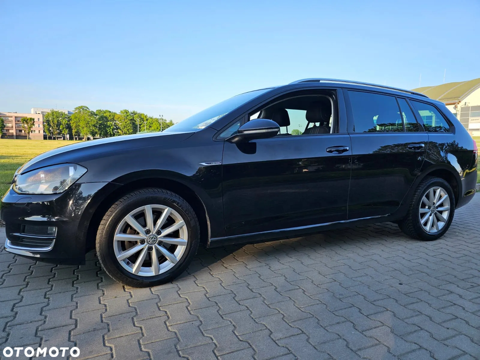 Volkswagen Golf 1.6 TDI 4Motion BlueMotion Technology Lounge - 2